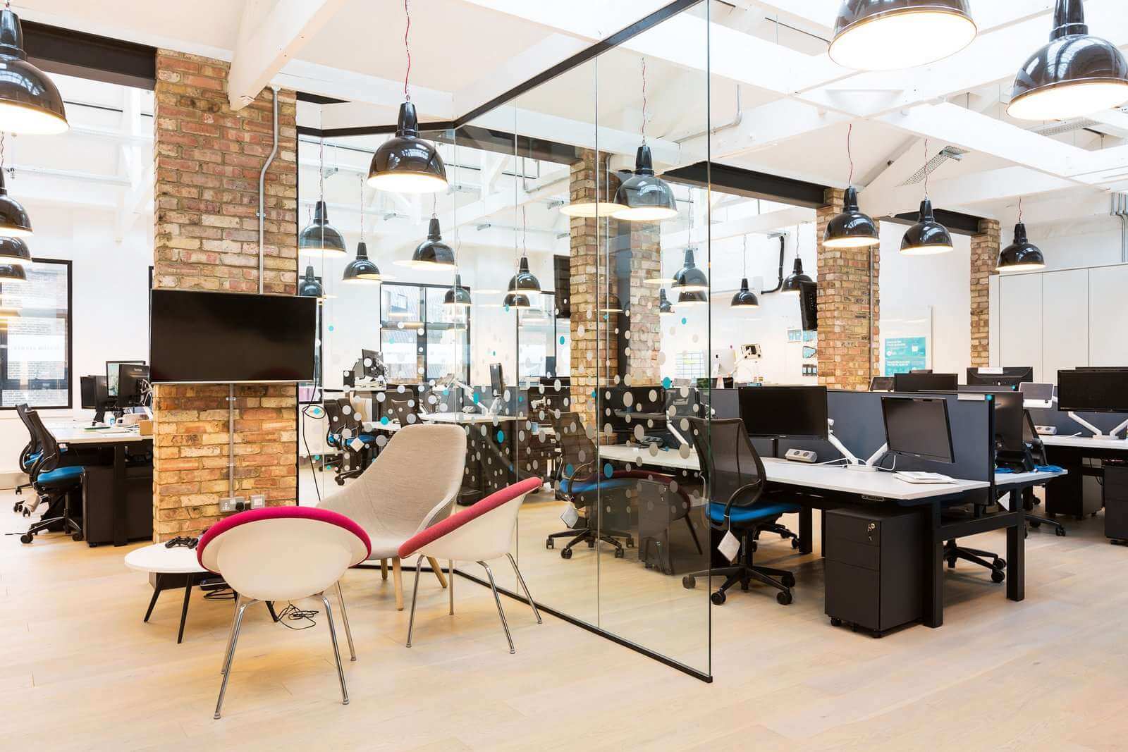 Open Office Hacks: 4 Ways Partitions Transform Your Office ...