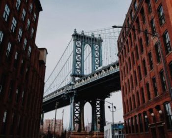 photo of the manhattan bridge from DUMBO