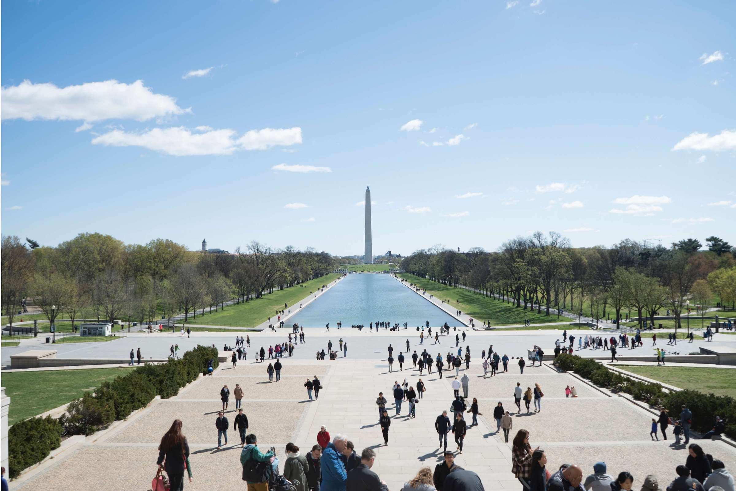 Photograph of the Lincoln reflecting pool and washington monument